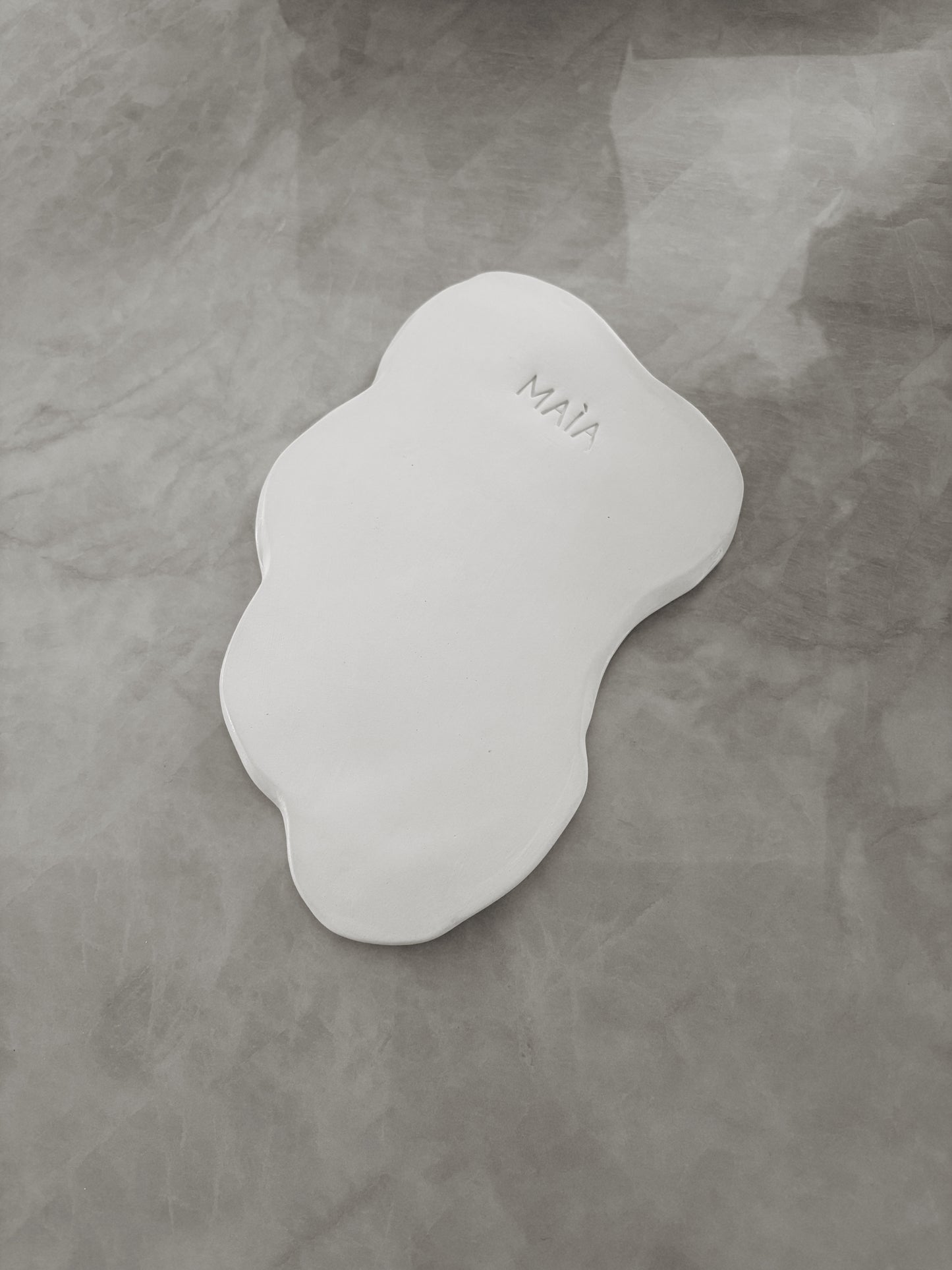 plateau organique en céramique - butter yellow