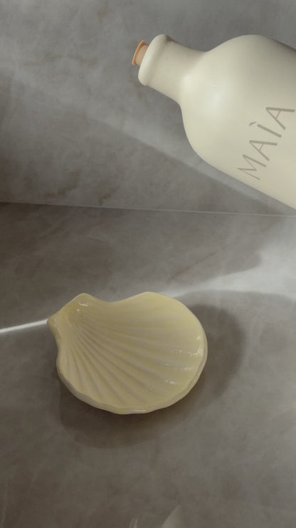 coquillage en céramique - butter yellow